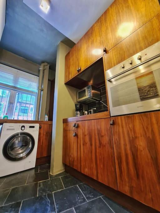 1 Bedroom Flat In Kings Cross Londra Esterno foto
