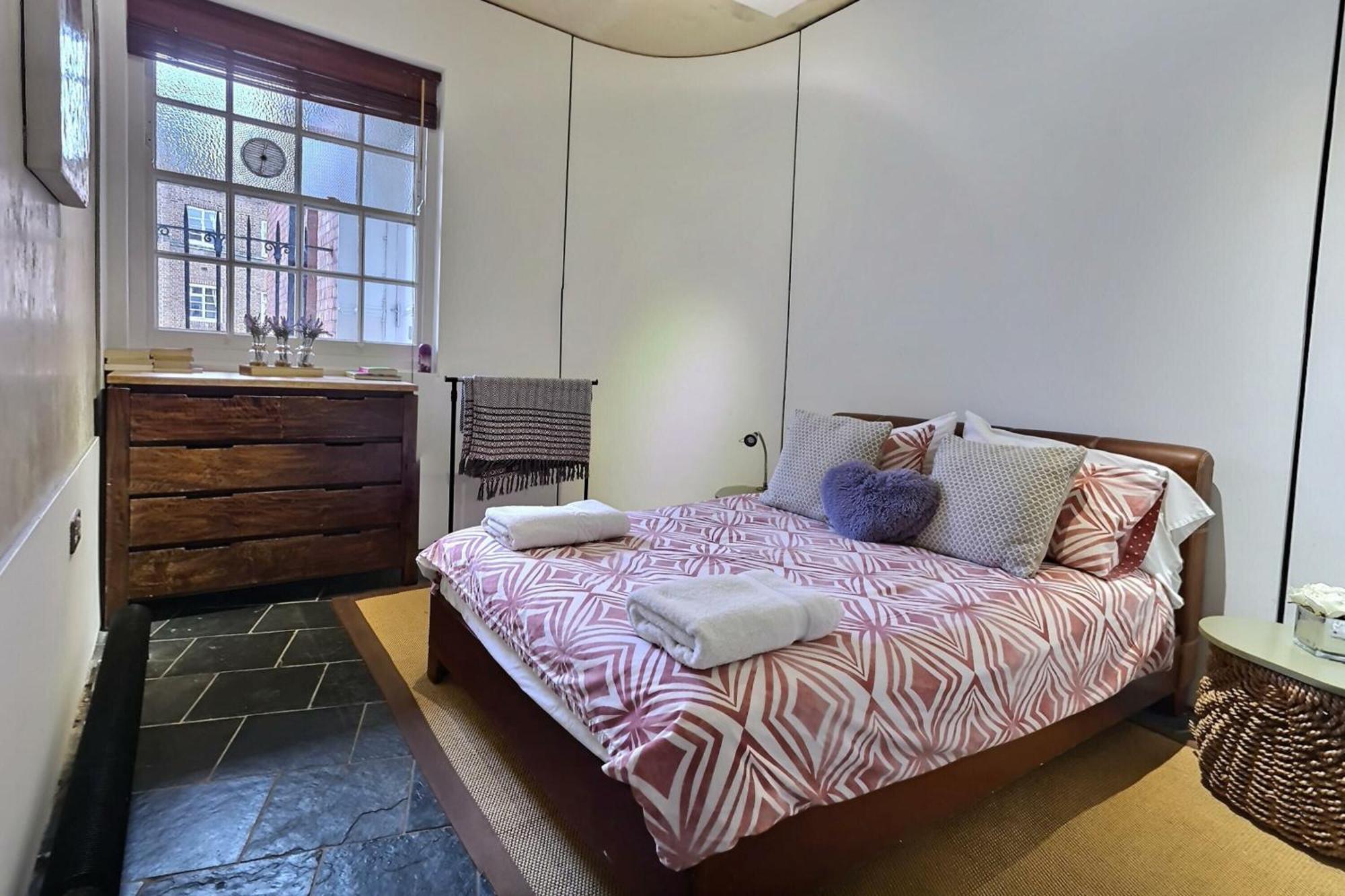 1 Bedroom Flat In Kings Cross Londra Esterno foto