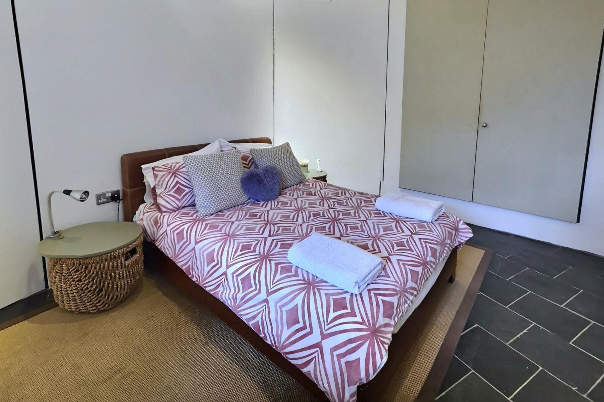 1 Bedroom Flat In Kings Cross Londra Esterno foto